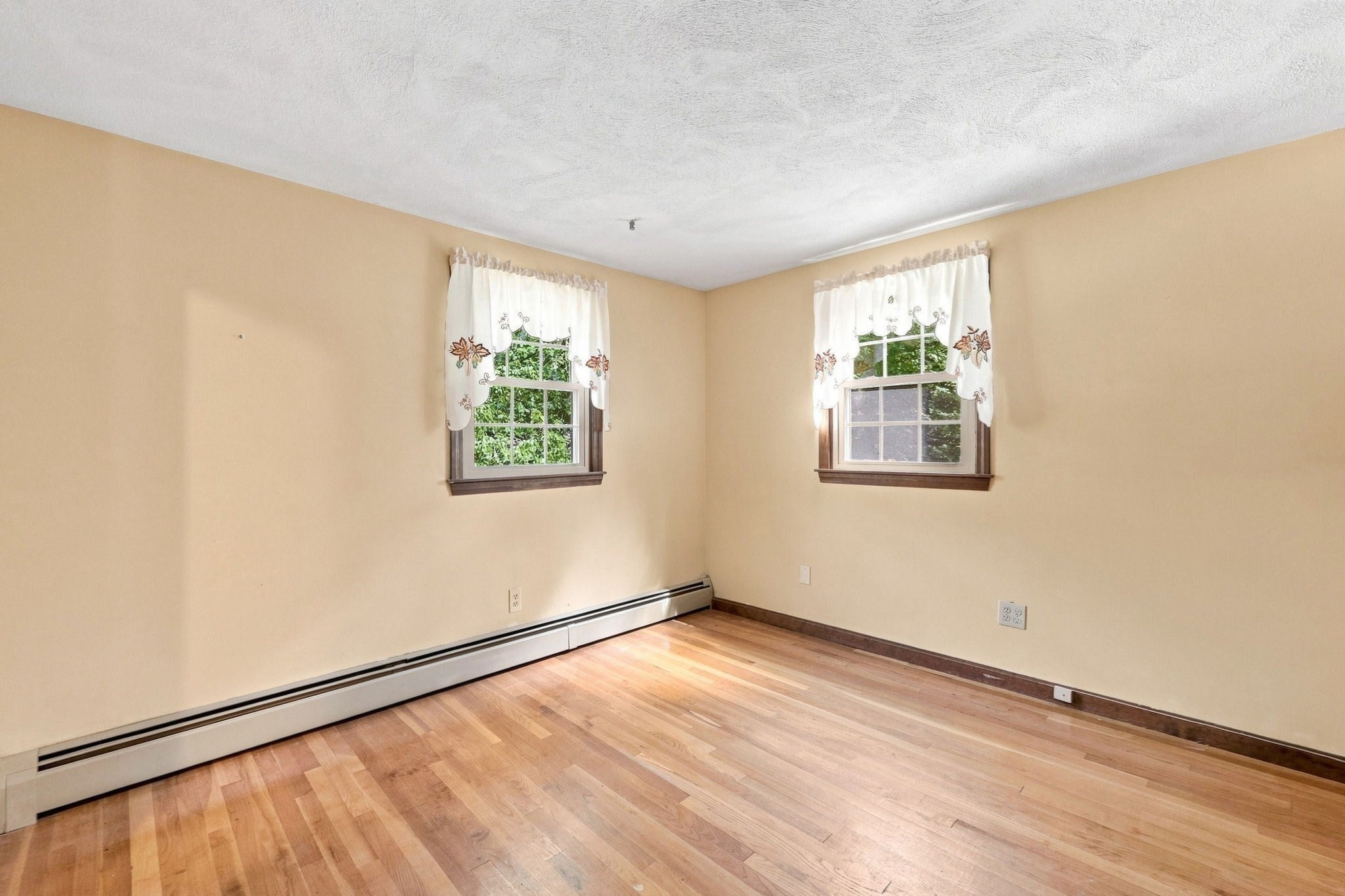30 Ideal Ave, Chelmsford, MA Photo #27