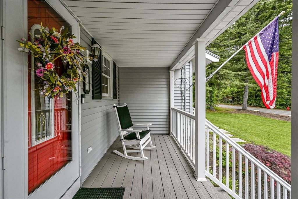 11 Holbrook St