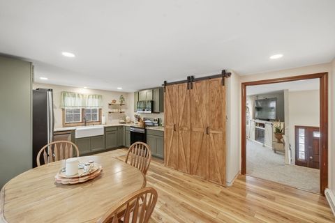 14 Seabrook Rd Salisbury MA 01952