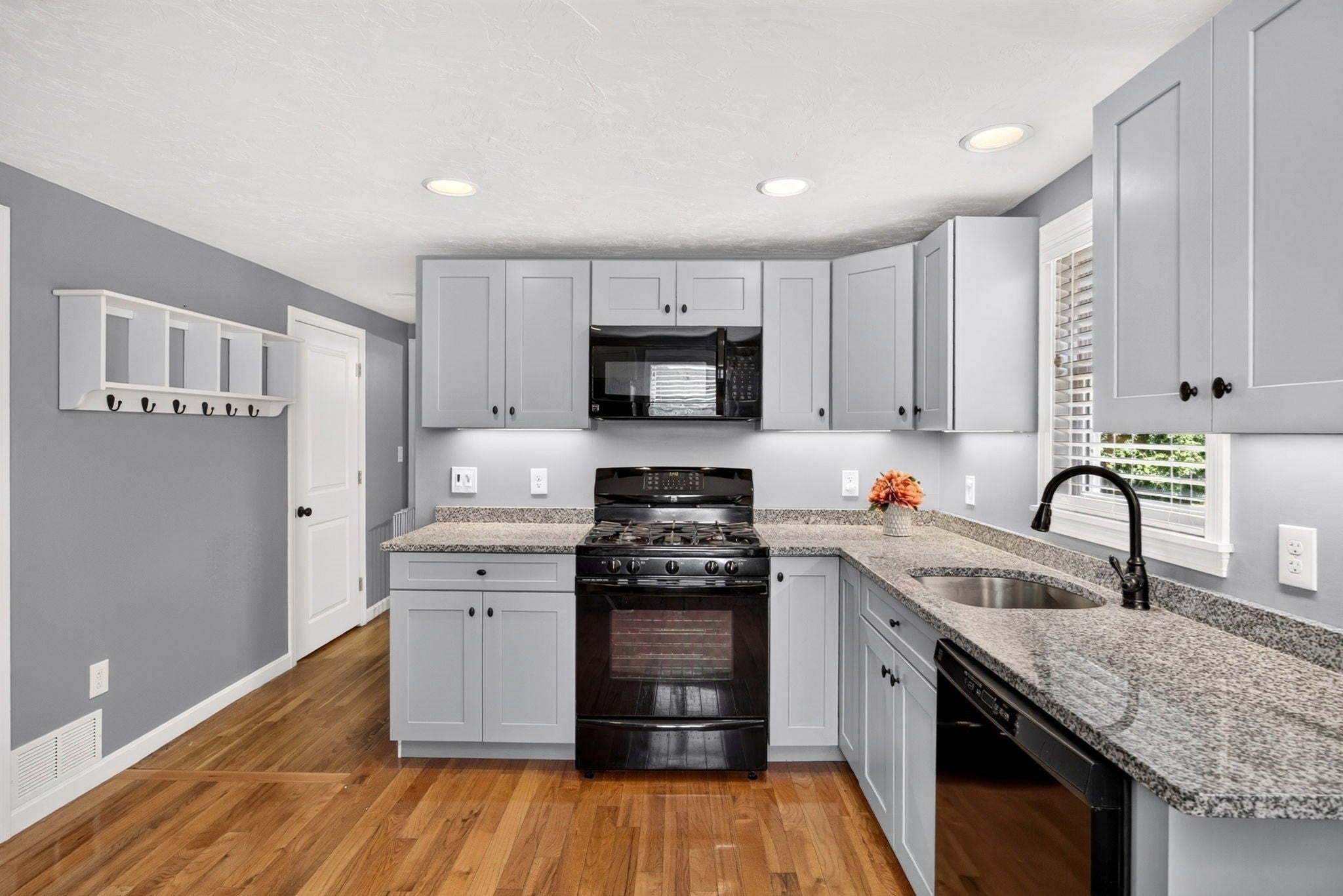 52 Willimantic Drive, Barnstable, MA, 52 Willimantic Drive, Barnstable, MA Photo #3