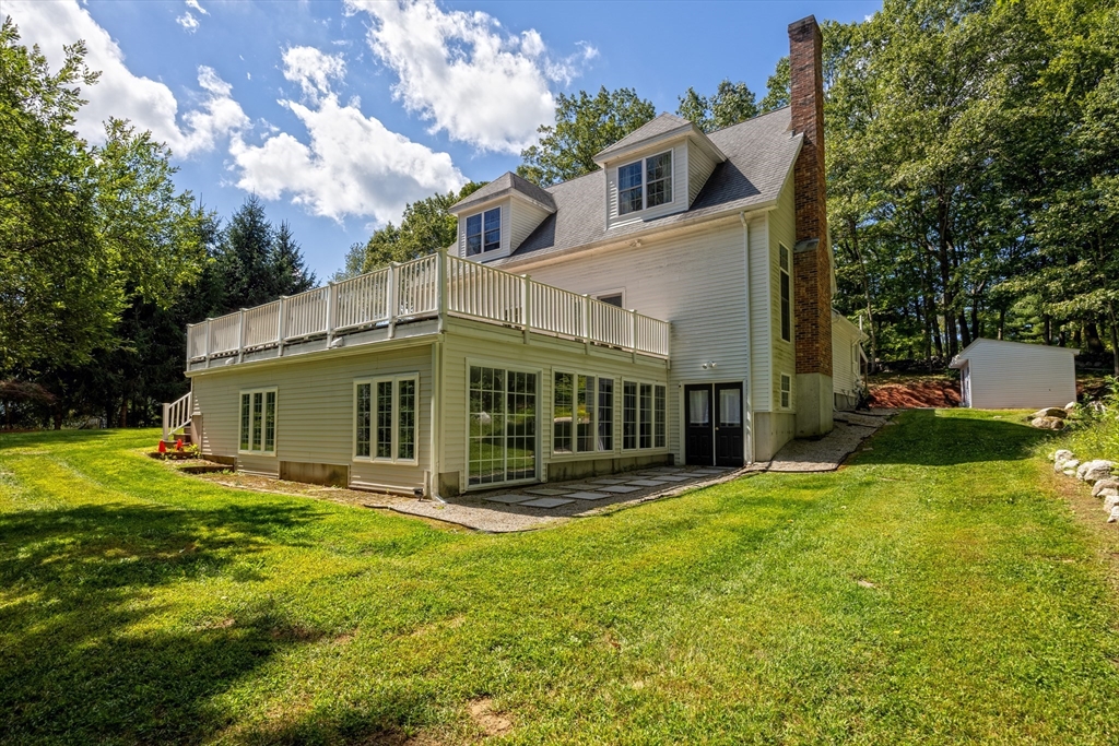 3 Flagg Dr
