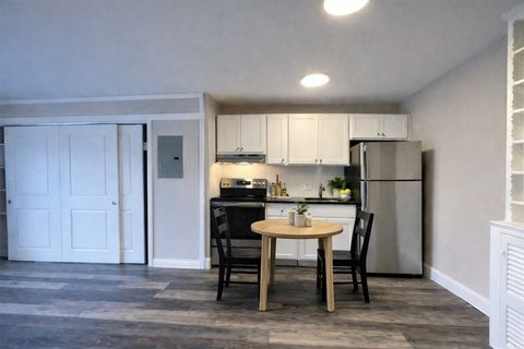 Photo of 625 Main Street #18, Reading, MA 01867 (MLS # 73476926)