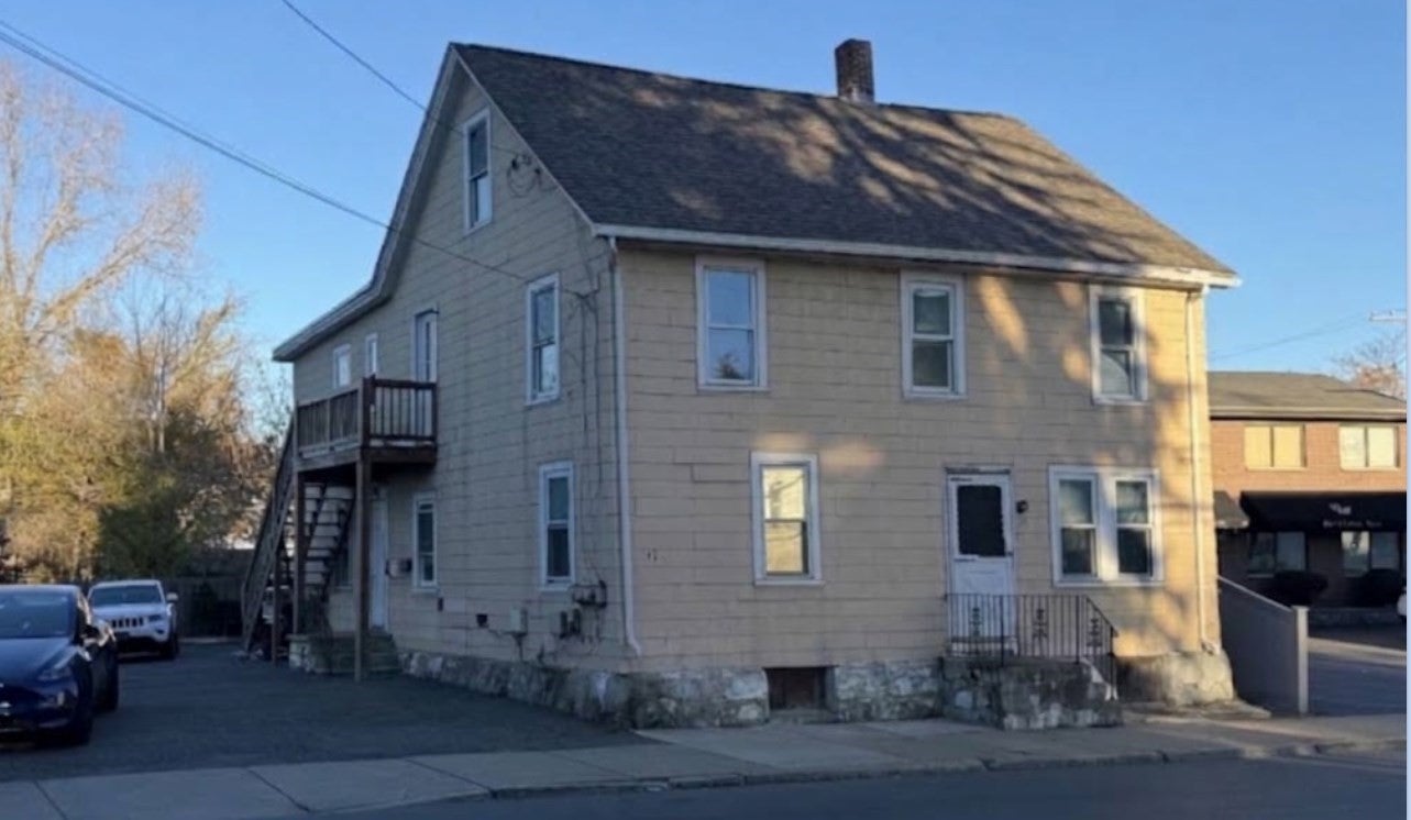 45 Main St #2, Woburn, MA, 45 Main St #2, Woburn, MA Photo #2