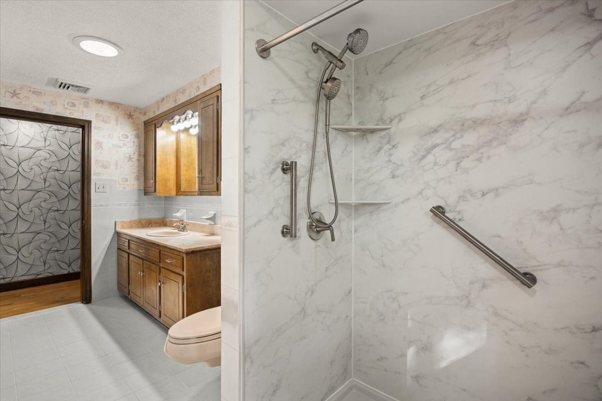 95 Christopher Cr CIR, Westport, MA, 95 Christopher Cr CIR, Westport, MA Photo #17