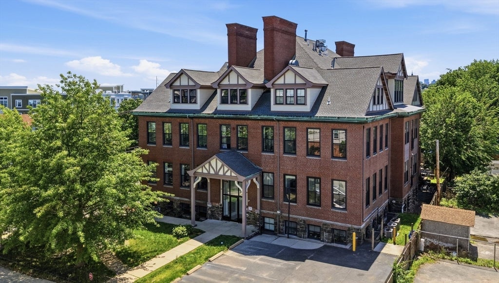 Photo of 220 Spencer Ave, Chelsea, MA