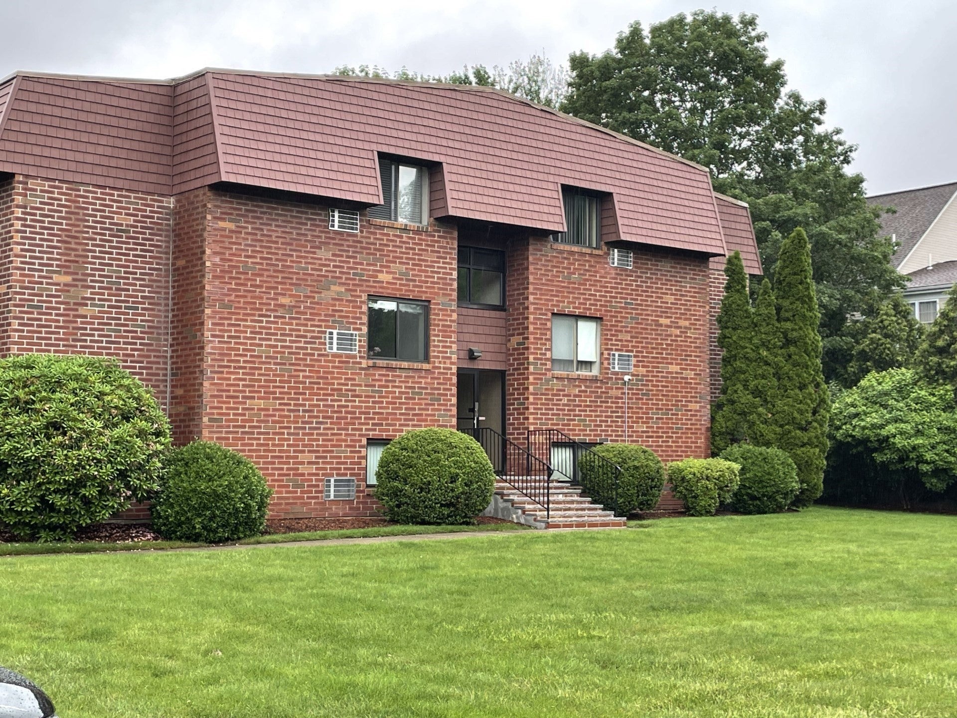 Click for 50 Cambridge Road #224, Woburn, MA slideshow