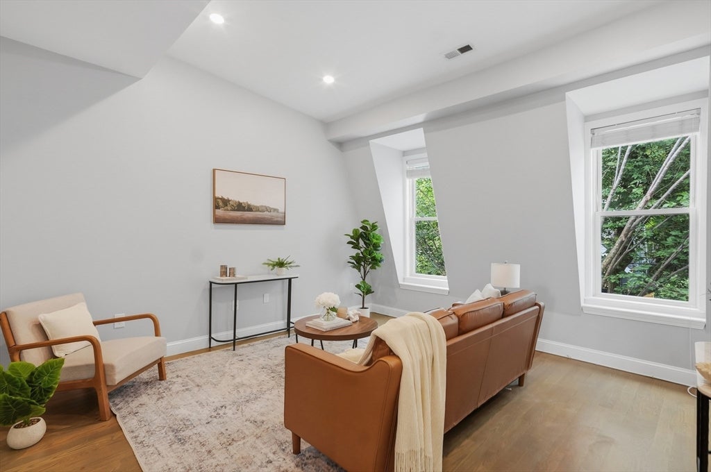 119 Heath Street #2, Somerville, MA Photo #5