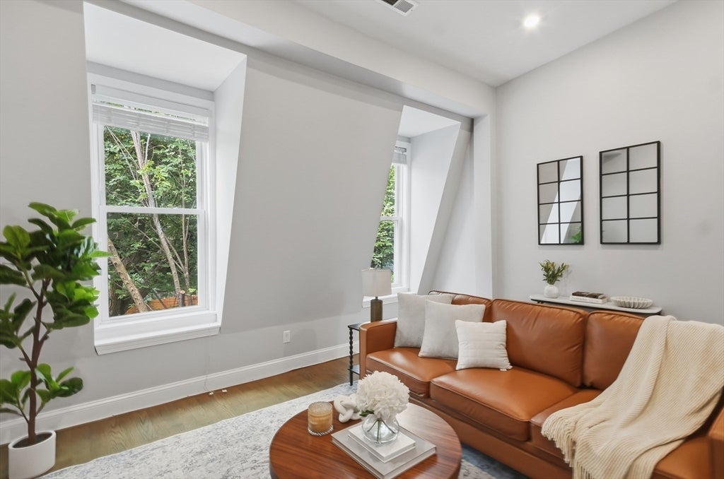 119 Heath Street #2, Somerville, MA Photo #7