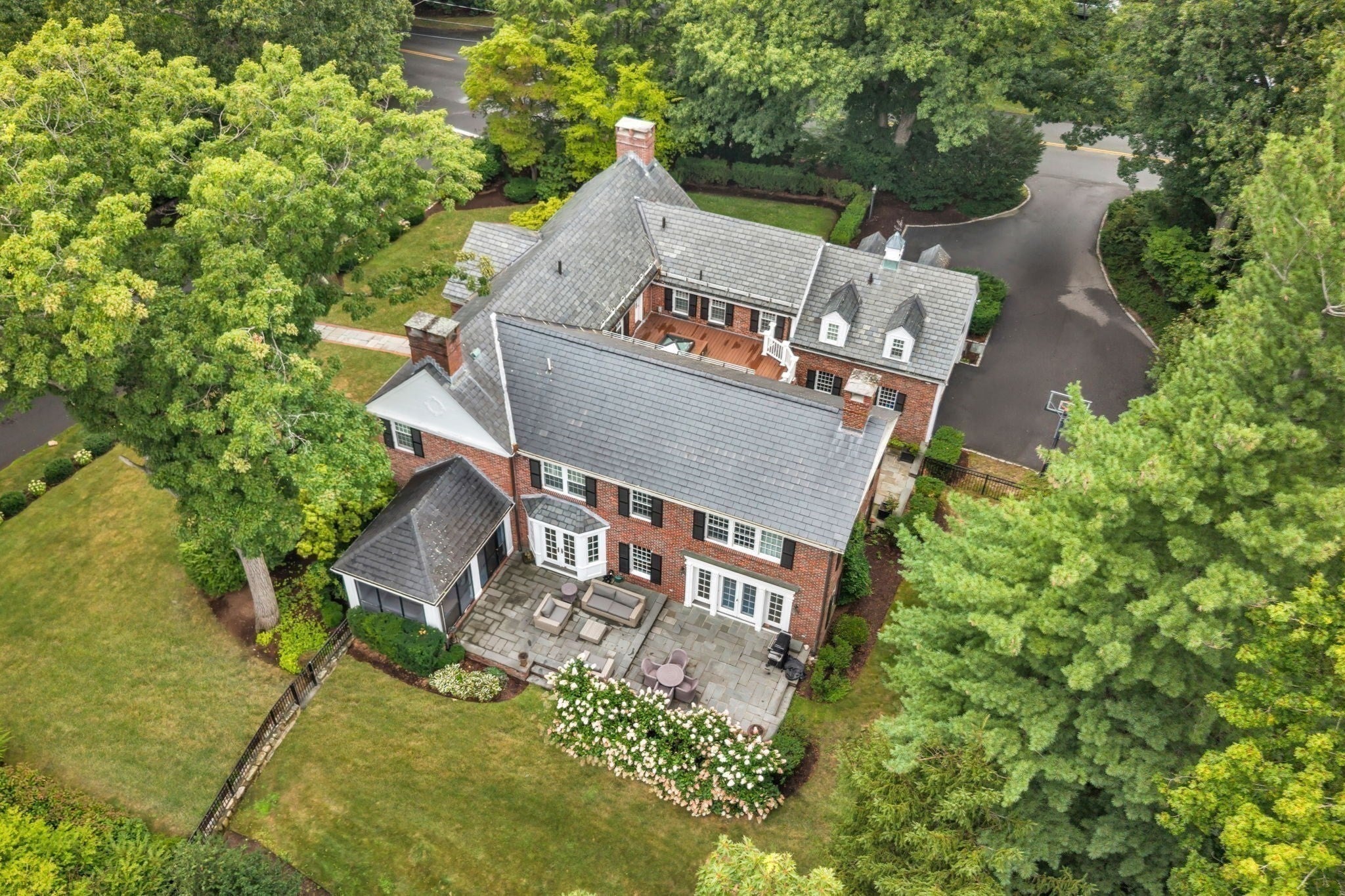 135 Edmunds Road, Wellesley, MA Photo #30