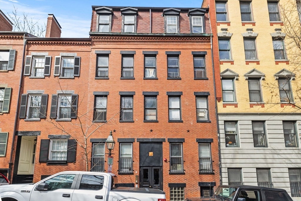 Photo of 19 South Russell Street, Boston, MA