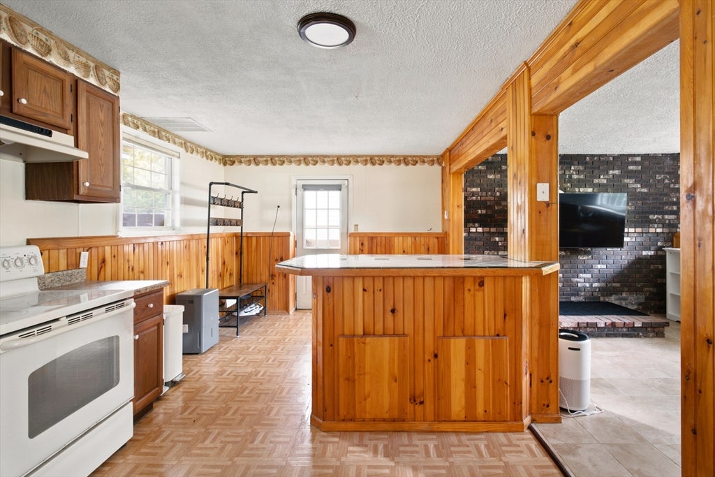 19 Sawdy Pond Avenue, Tiverton, RI, 19 Sawdy Pond Avenue, Tiverton, RI Photo #26
