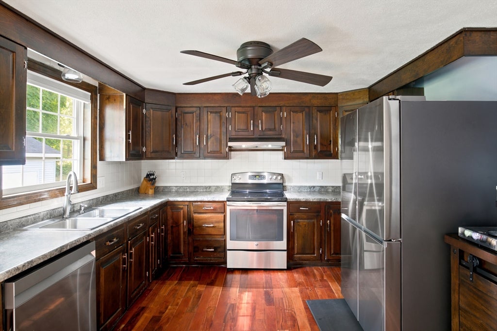 19 Sawdy Pond Avenue, Tiverton, RI, 19 Sawdy Pond Avenue, Tiverton, RI Photo #13