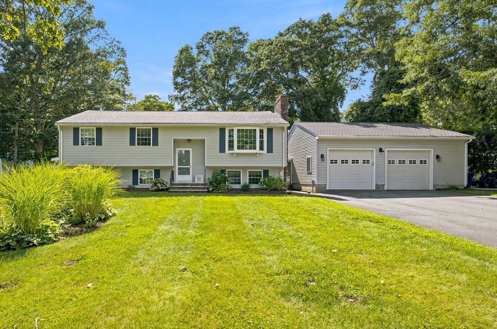 19 Sawdy Pond Avenue, Tiverton, RI, 19 Sawdy Pond Avenue, Tiverton, RI Photo #1