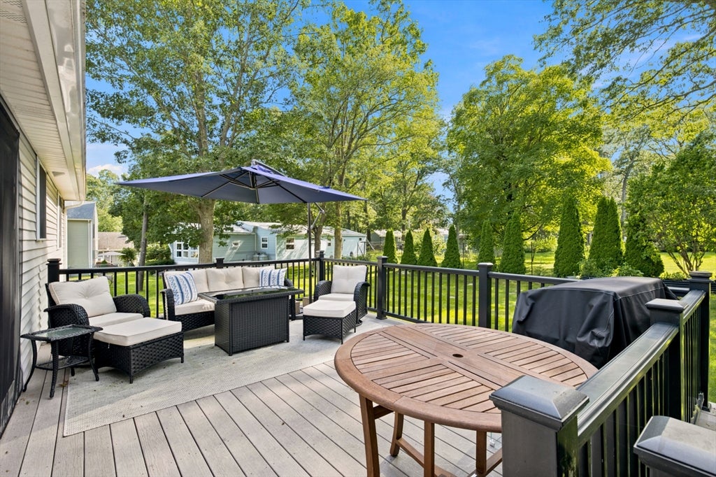 19 Sawdy Pond Avenue, Tiverton, RI, 19 Sawdy Pond Avenue, Tiverton, RI Photo #16