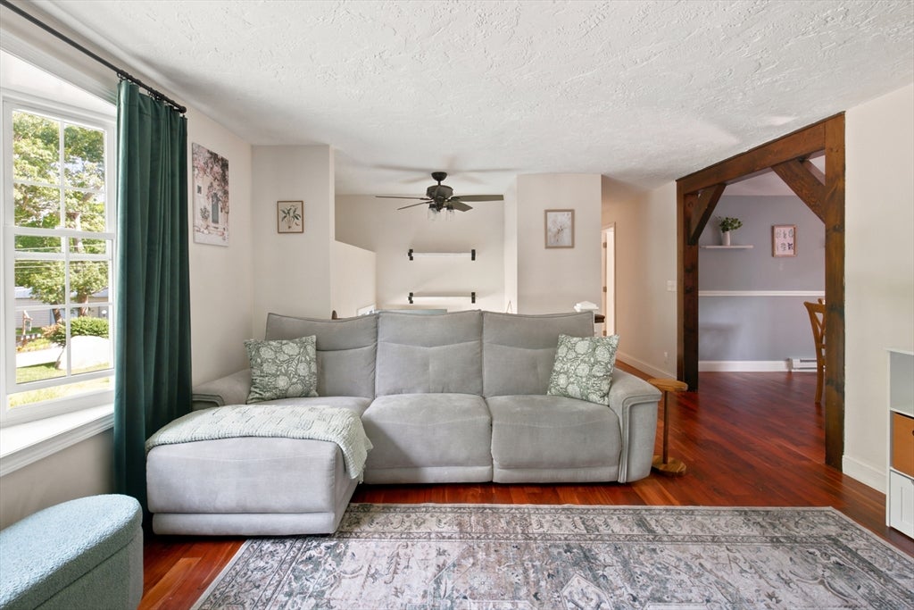 19 Sawdy Pond Avenue, Tiverton, RI, 19 Sawdy Pond Avenue, Tiverton, RI Photo #8