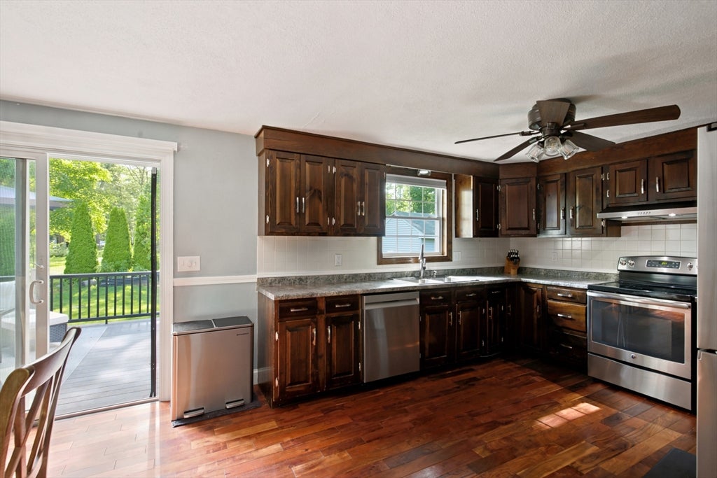 19 Sawdy Pond Avenue, Tiverton, RI, 19 Sawdy Pond Avenue, Tiverton, RI Photo #14