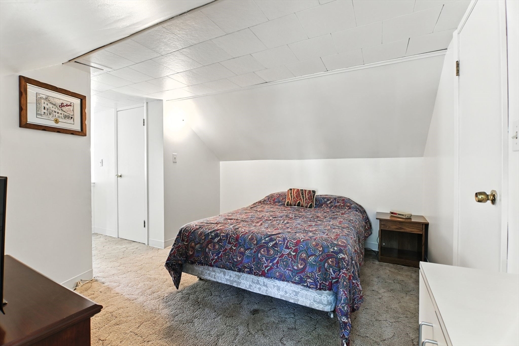 Springfield, Massachusetts 01118, United States, 3 Bedrooms Bedrooms, ,2 BathroomsBathrooms,Residential,Active,190990