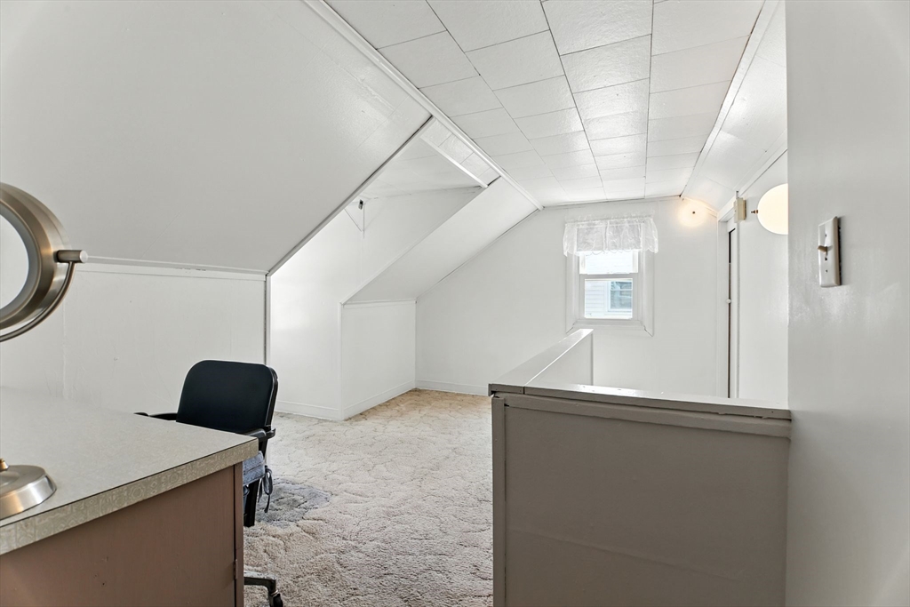 Springfield, Massachusetts 01118, United States, 3 Bedrooms Bedrooms, ,2 BathroomsBathrooms,Residential,Active,190990