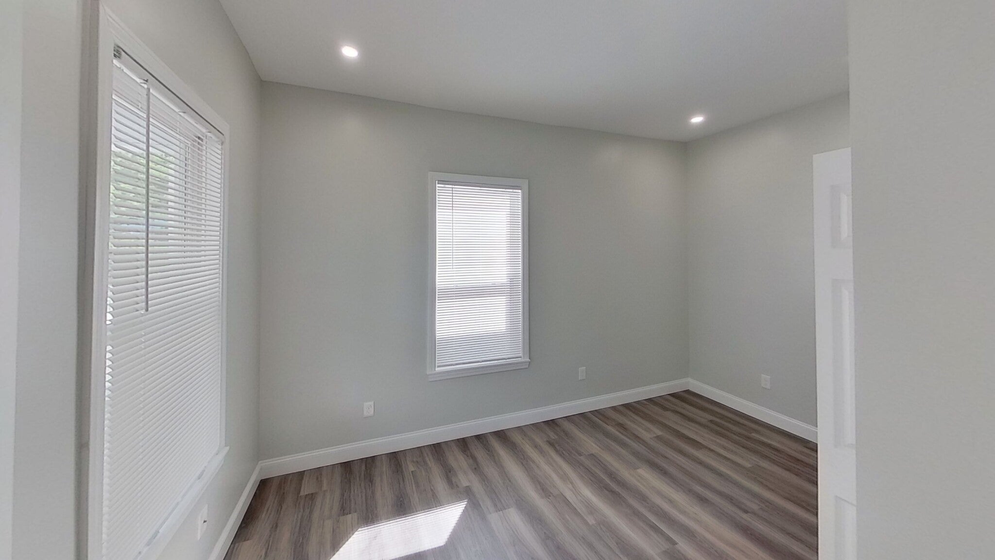 23 Oakwood St 2