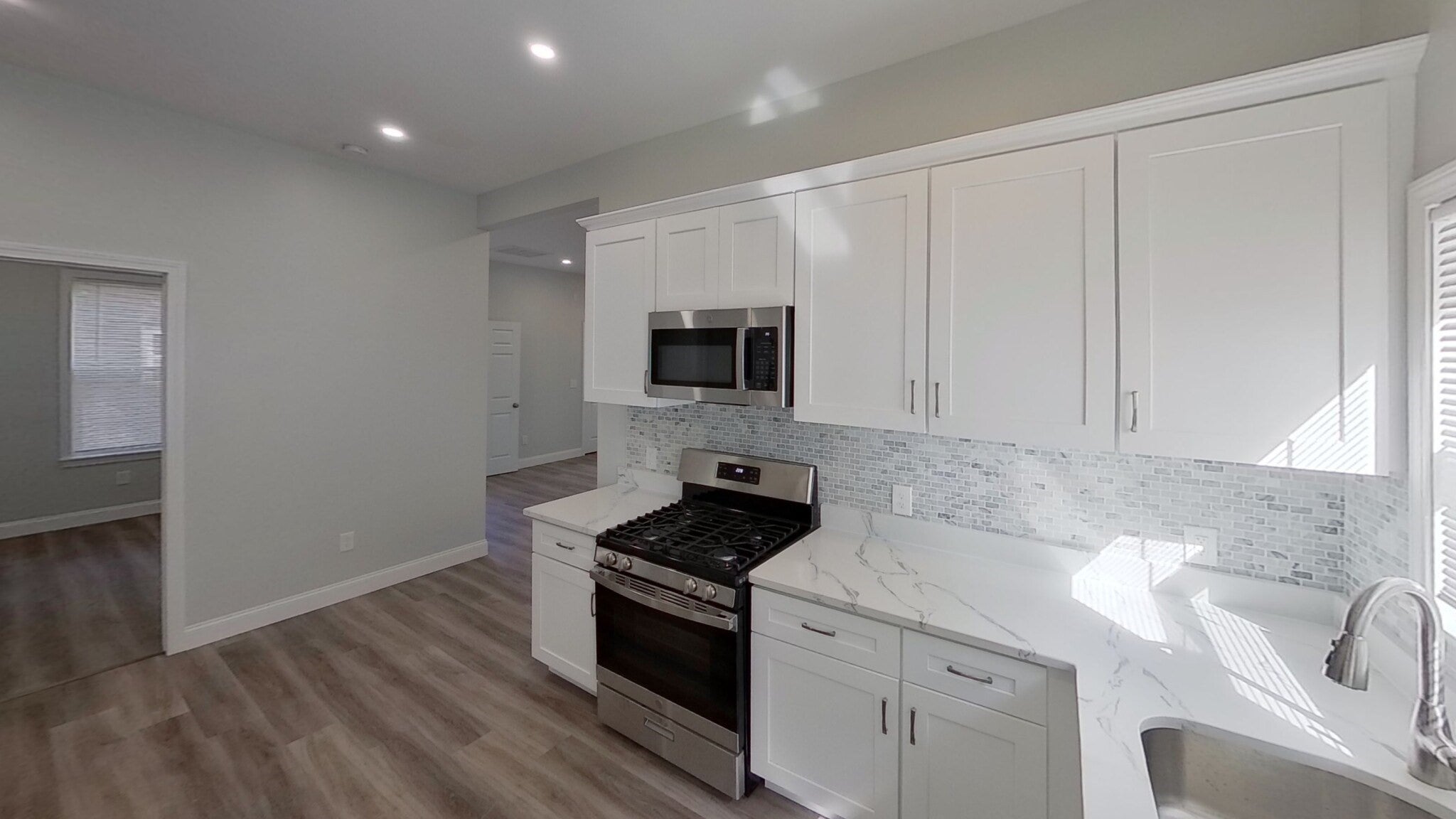 23 Oakwood St 2