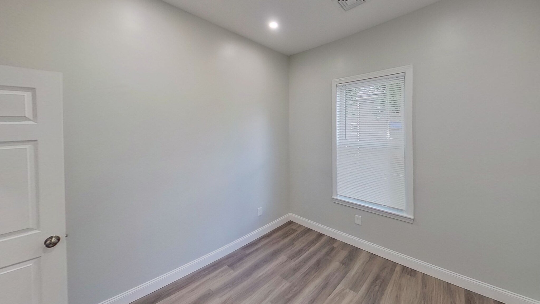 23 Oakwood St 2