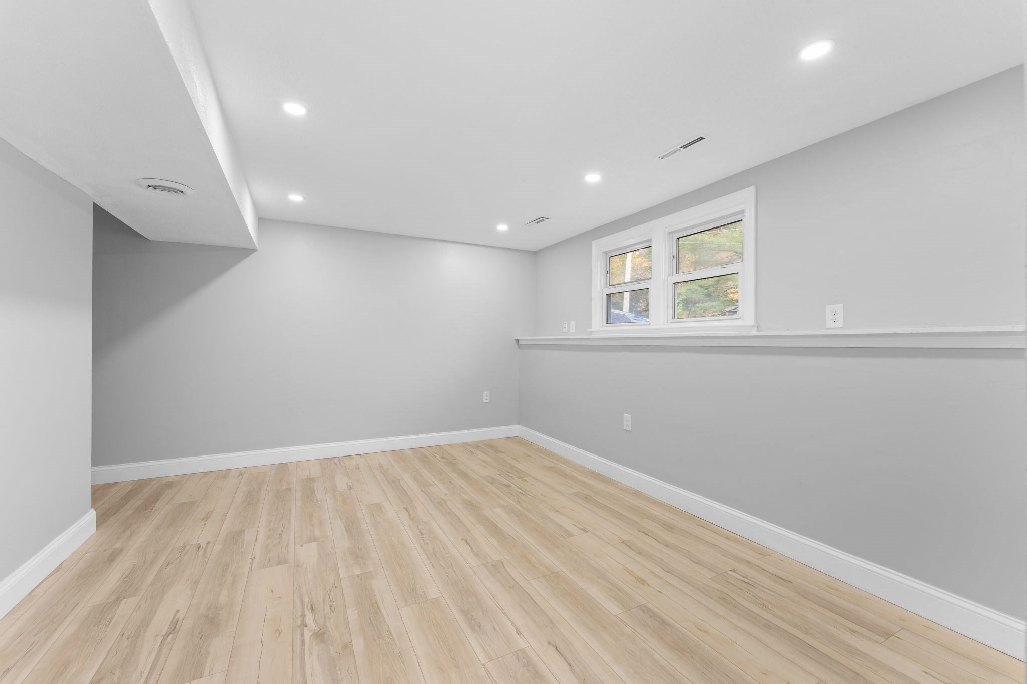 124 Auburn St, Whitman, MA Photo #17