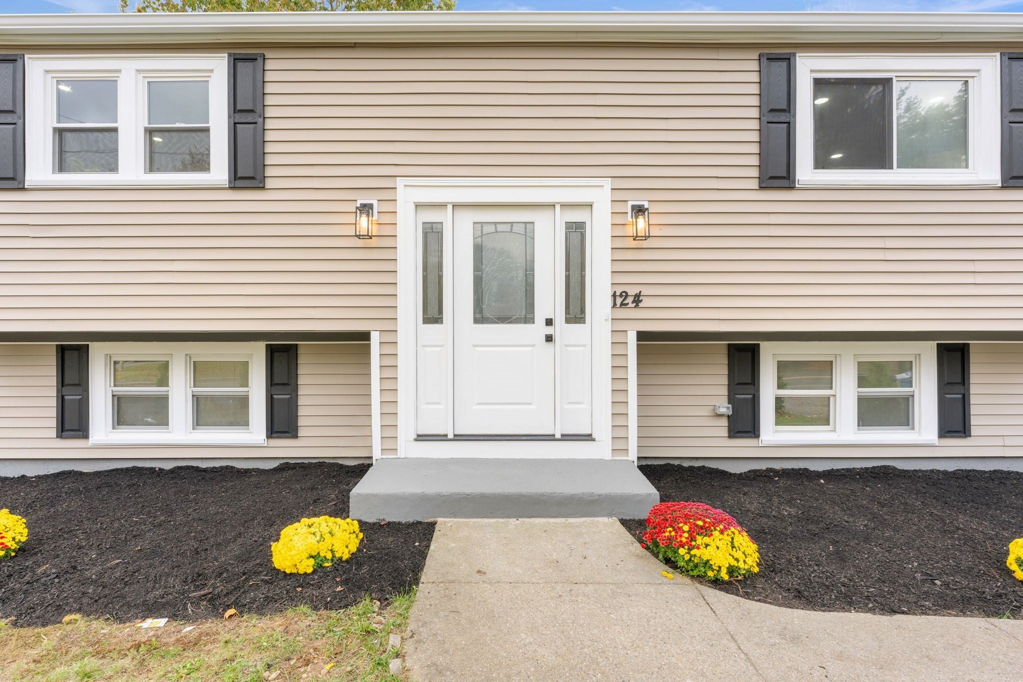 124 Auburn St, Whitman, MA Photo #4