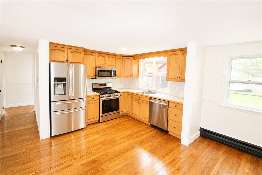 4 Simmons Ave