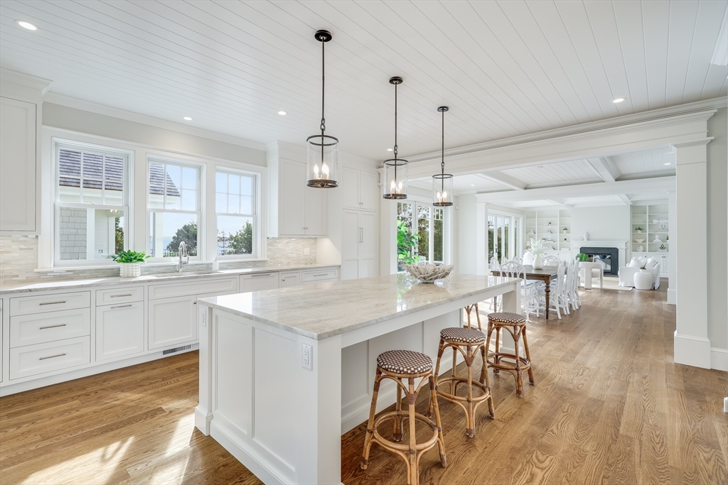 Orleans, Massachusetts 02653, United States, 5 Bedrooms Bedrooms, ,8 BathroomsBathrooms,Residential,Active,43345