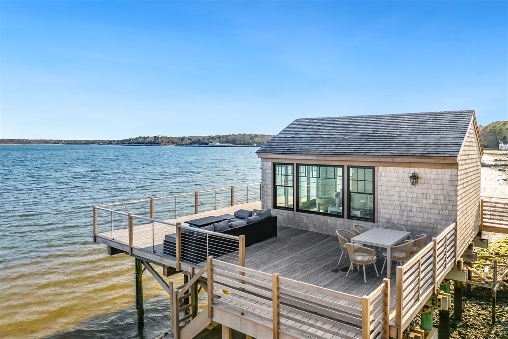 Orleans, Massachusetts 02653, United States, 5 Bedrooms Bedrooms, ,8 BathroomsBathrooms,Residential,Active,43345