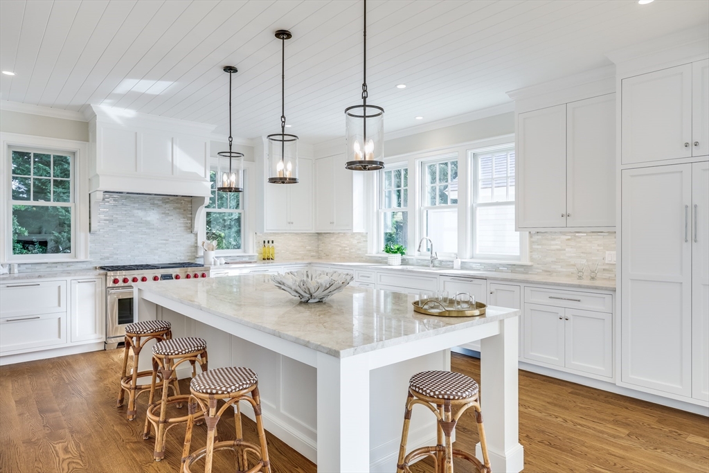 Orleans, Massachusetts 02653, United States, 5 Bedrooms Bedrooms, ,8 BathroomsBathrooms,Residential,Active,43345