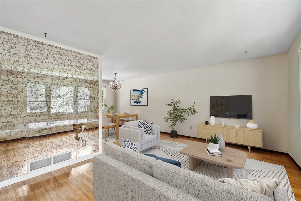 6 Wayne Rd
