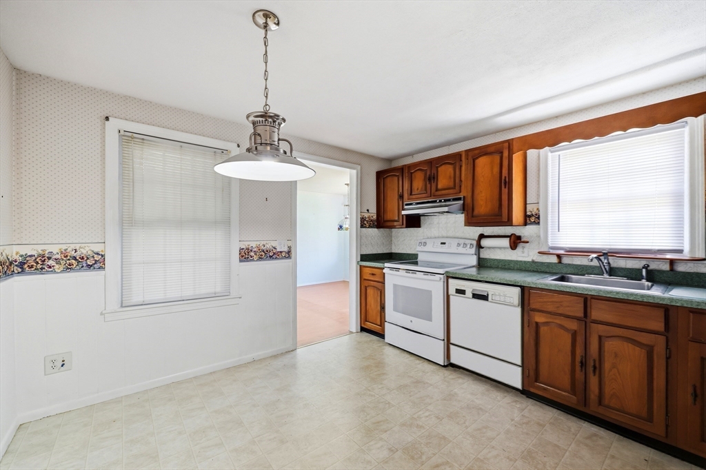 92 Massreco St