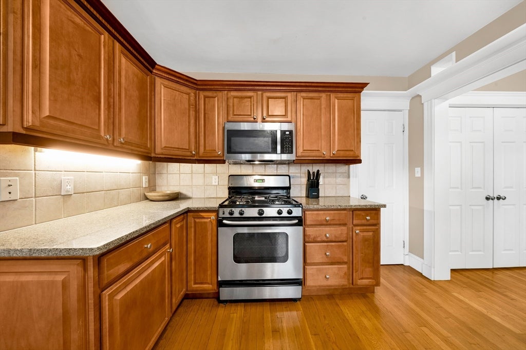 32 Eddy St #1, Waltham, MA, 32 Eddy St #1, Waltham, MA Photo #7