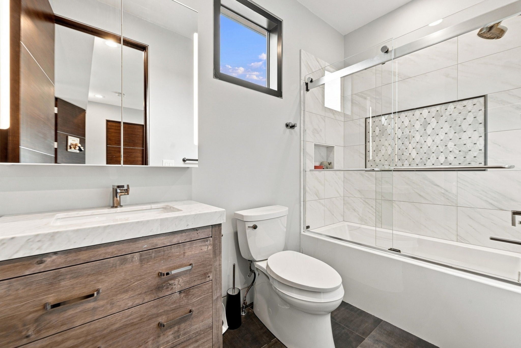 61 Walnut St, Saugus, MA, 61 Walnut St, Saugus, MA Photo #21