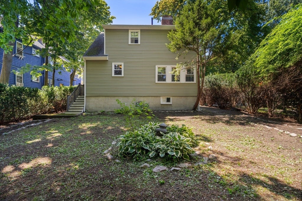 29 Laurel St, Arlington, MA Photo #11