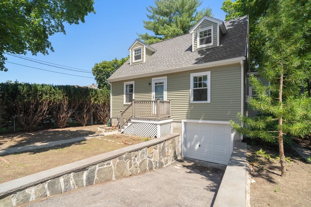 29 Laurel St, Arlington, MA Photo #1