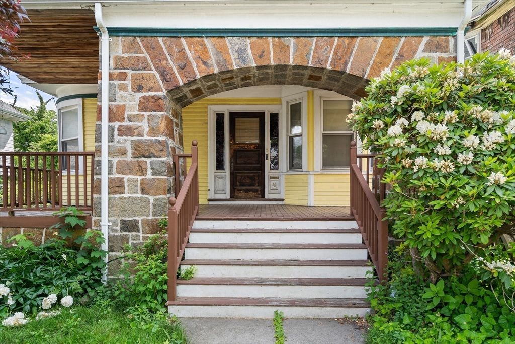 41 Charlotte St