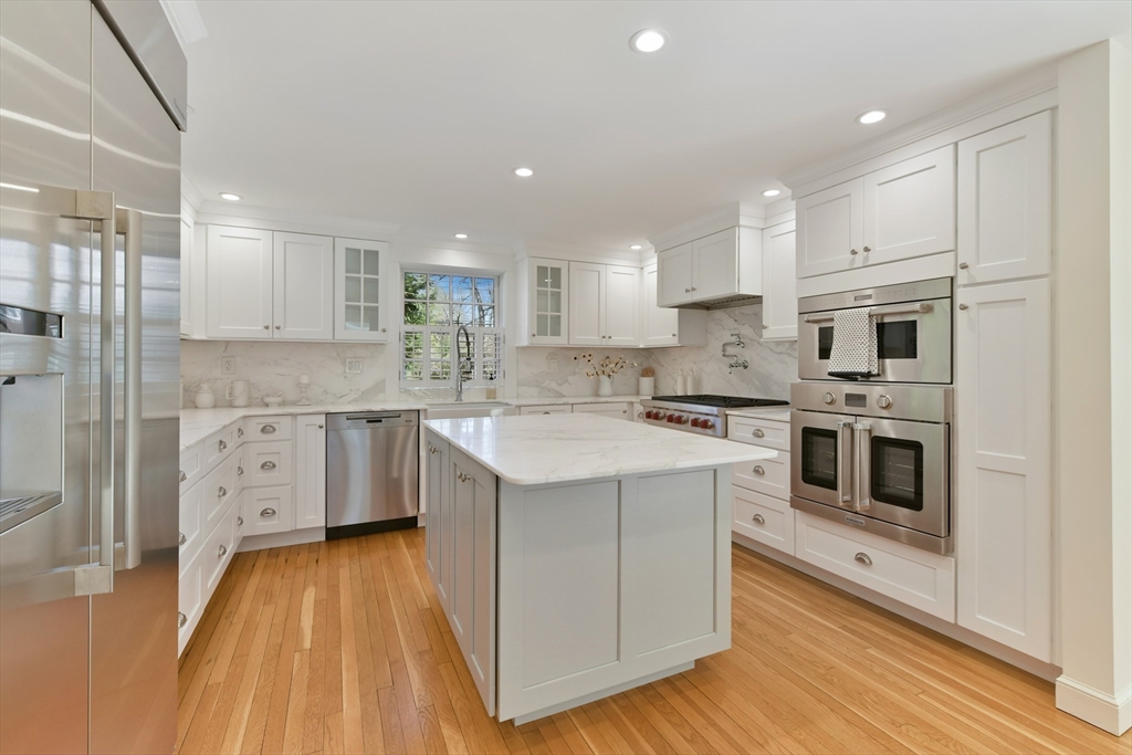 Brookline, Massachusetts 02467, United States, 5 Bedrooms Bedrooms, ,5 BathroomsBathrooms,Residential,Active,93535