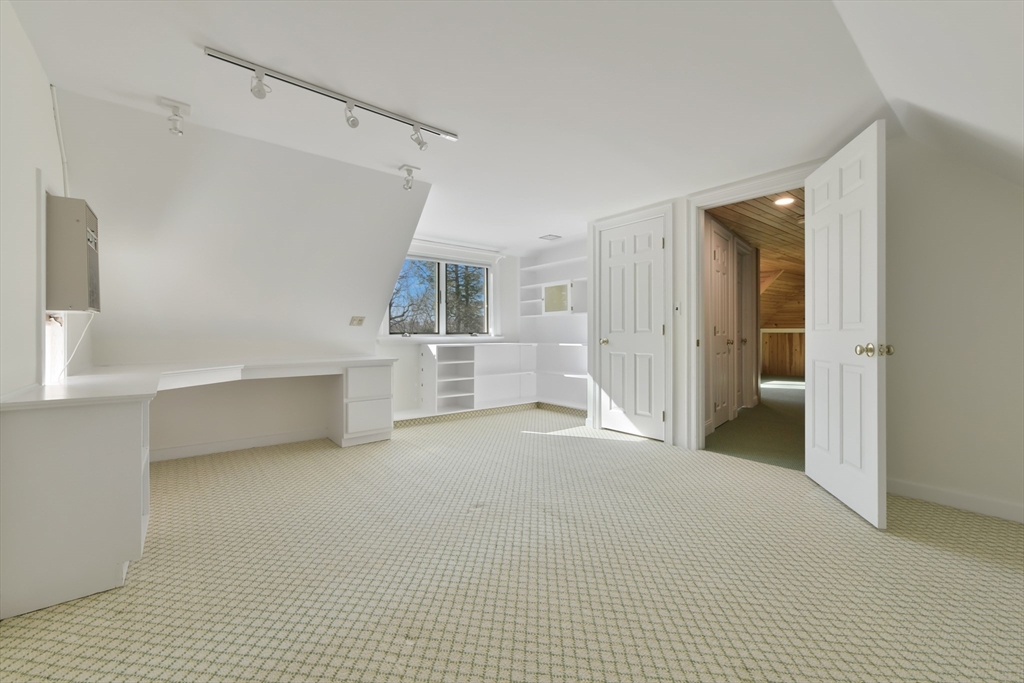 Brookline, Massachusetts 02467, United States, 5 Bedrooms Bedrooms, ,5 BathroomsBathrooms,Residential,Active,93535