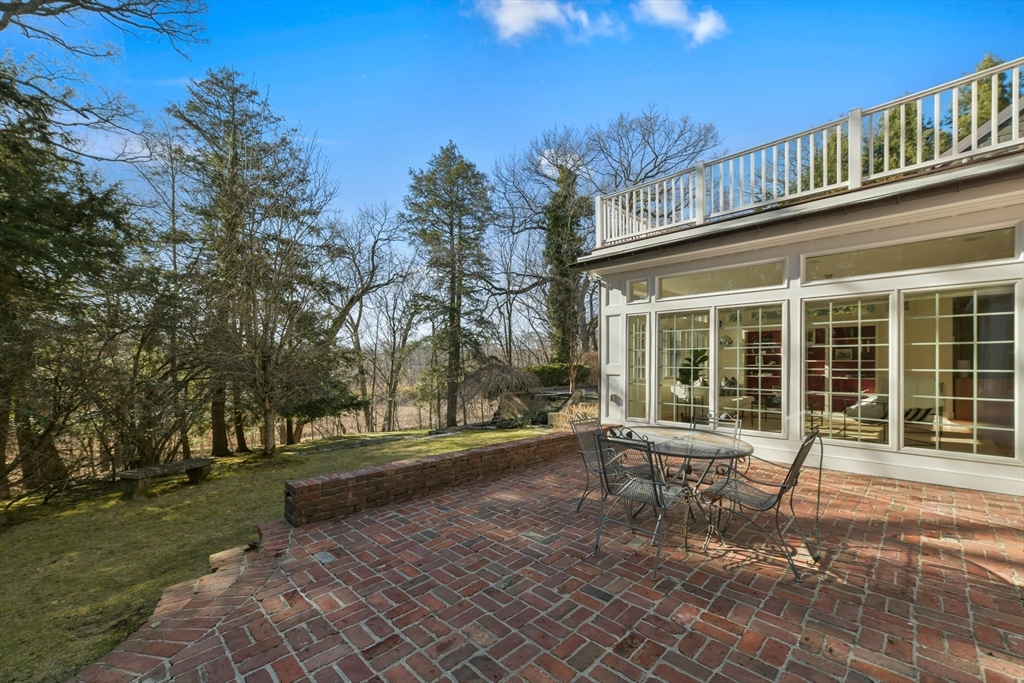 Brookline, Massachusetts 02467, United States, 5 Bedrooms Bedrooms, ,5 BathroomsBathrooms,Residential,Active,93535