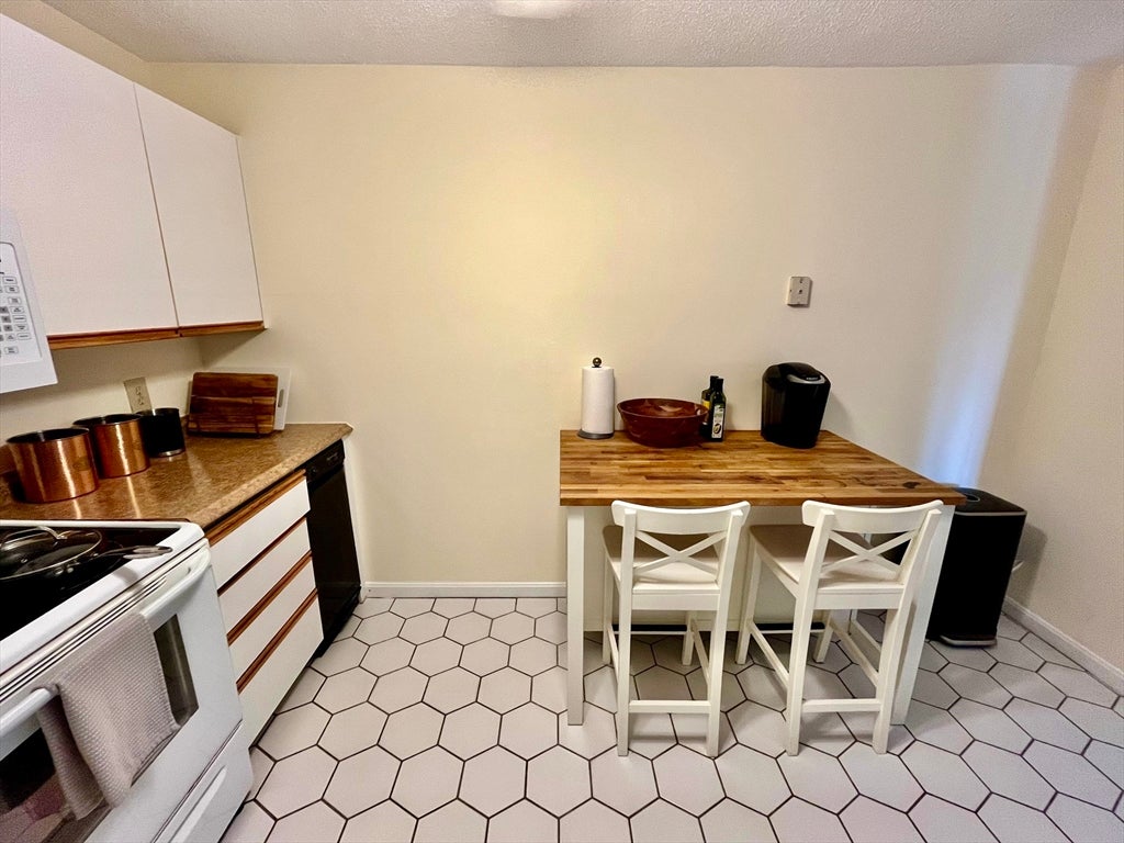 3920 Mystic Valley Pkwy #205, Medford, MA Photo #8