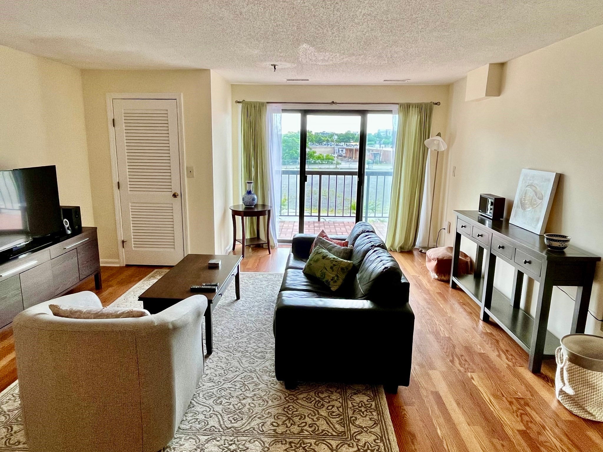 3920 Mystic Valley Pkwy #205, Medford, MA, 3920 Mystic Valley Pkwy #205, Medford, MA Photo #4