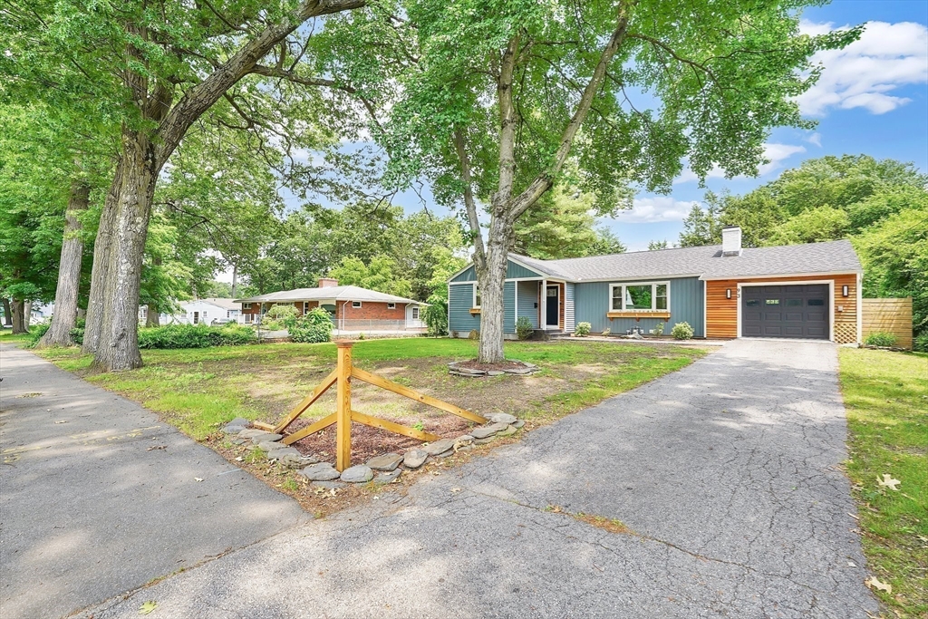 93 Pittroff Ave