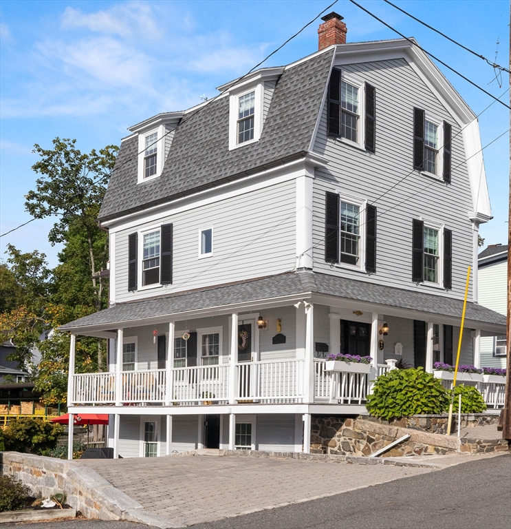 Click for 2 Highland Terrace #1, Marblehead, MA slideshow Click for 2 Highland Terrace #1, Marblehead, MA slideshow