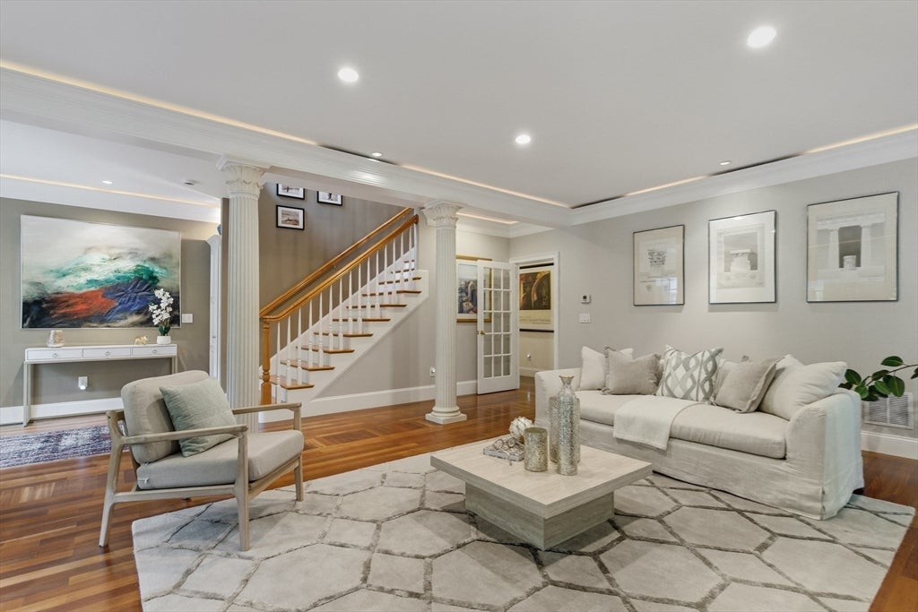 39 Adams St