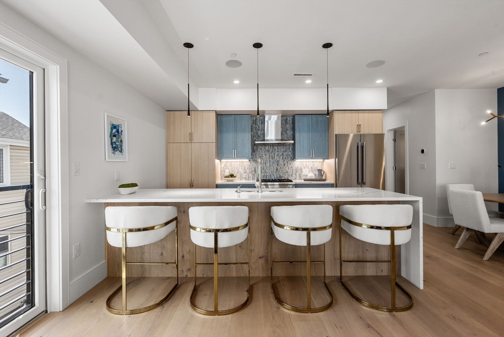 527 East 7th Street 7
