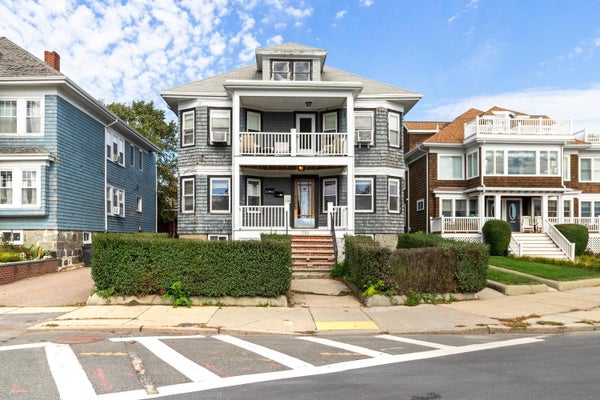 1762 COLUMBIA RD # 1, SOUTH BOSTON, MA 02127 - Image d3c2cabfe1a9bcab220e014643347fc2/4196875793