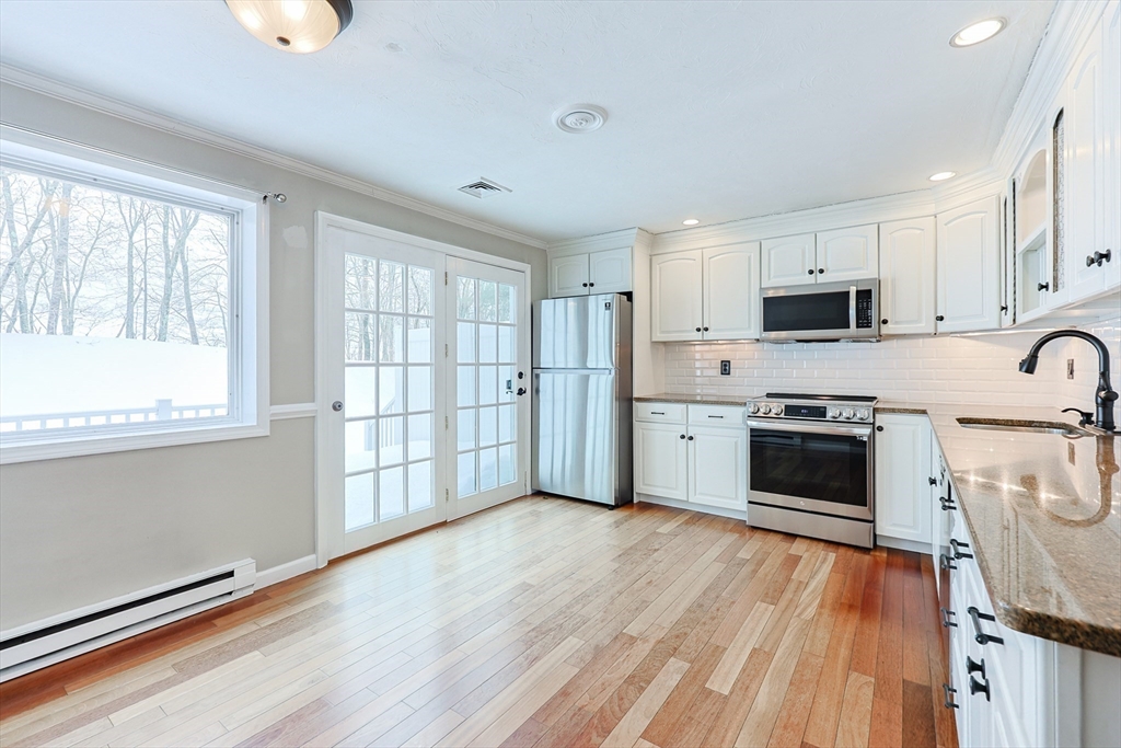 835 Mount Hope St 40