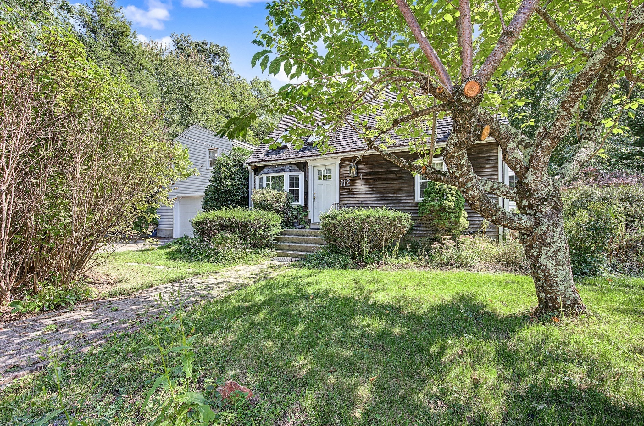 112 Mill St
